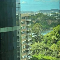 Foto diambil di Four Points by Sheraton Brisbane oleh Dermawan T. pada 5/18/2021