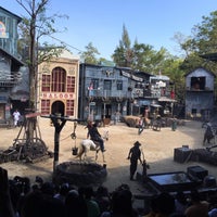 Photo taken at Hollywood Cowboy Stunt Show by Sidhoo🌸 on 12/1/2015