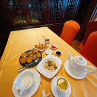 Foto diambil di Ngân Đình Restaurant oleh brent k. pada 4/10/2022