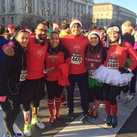 Photo taken at Jingle All The Way 8k by Veronica S. on 12/7/2014