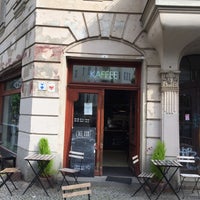 Photo taken at Kiez Kaffee Kraft by Volker W. on 6/27/2015