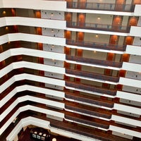 Foto diambil di Renaissance Dallas Richardson Hotel oleh Sean T. pada 6/2/2019