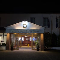 Foto diambil di Durham Marriott Hotel Royal County oleh Nawaf W. pada 9/10/2023