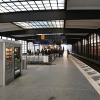 Photo taken at Gleis 5/6 (S-Bahn) by Chris B. on 1/22/2017