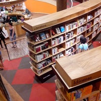 Foto tirada no(a) Livraria Cultura por Fernanda d. em 5/25/2013