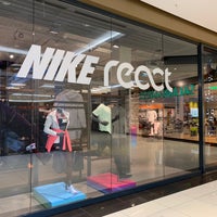 nike store