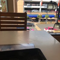 Photo taken at Sushi Roll by Estephanía L. on 4/7/2018