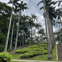 Photo taken at Ang Mo Kio Town Garden West by Lebel on 10/8/2022