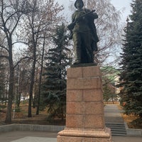 Photo taken at Парк им. Ленина (сад А. Матросова) by RM on 10/21/2021