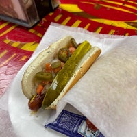 Foto diambil di Arbetter&amp;#39;s Hot Dogs oleh Rashaad S. pada 11/22/2022