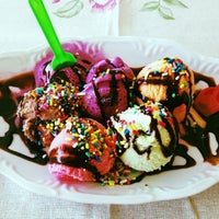 Photo taken at Sorveteria Ula Ula by Carlos P. on 1/26/2013