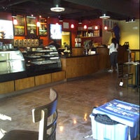 รูปภาพถ่ายที่ Coffee Beanery โดย Sean R. เมื่อ 9/3/2011