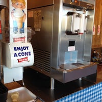 Photo taken at Dickey&#39;s Barbecue Pit by B W. on 9/5/2012