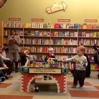 Barnes Noble Bookstore In Upper East Side