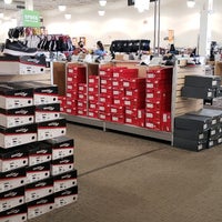 DSW Designer Shoe Warehouse - Shoe 