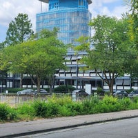 Foto diambil di SRH Hochschule Heidelberg oleh Lola pada 6/23/2023