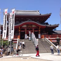 Photo taken at Osu Kannon Temple by デカラクテイ on 5/31/2015