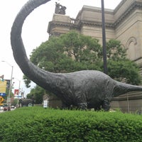Foto diambil di Dippy the Dinosaur (Diplodocus carnegii) oleh Dana B. pada 6/23/2015