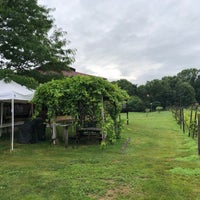 Foto tirada no(a) Sandhill Crane Vineyards por Marc A. em 6/22/2018