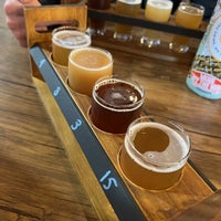 Photo taken at Tom&amp;#39;s River Brewing by Steve on 11/10/2021