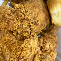 Photo taken at Popeyes Louisiana Kitchen by Juan C. on 9/22/2020