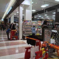 Photo taken at くまざわ書店 by Mari I. on 1/3/2018