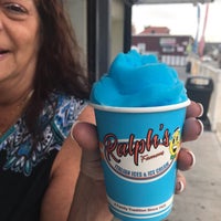 Photo taken at Ralph&amp;#39;s Italian Ices by Laura C. on 7/18/2019