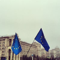 รูปภาพถ่ายที่ Євромайдан โดย Marina B. เมื่อ 11/23/2013