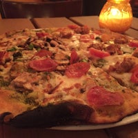 รูปภาพถ่ายที่ Pizza No. 17 โดย Oscar Alejandro เมื่อ 11/30/2014