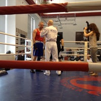 รูปภาพถ่ายที่ Академия бокса โดย ED เมื่อ 4/20/2013