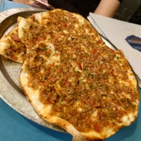 Das Foto wurde bei Tiritcizade Restoran Konya Mutfağı von Eduardo C. am 9/25/2023 aufgenommen