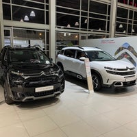 Photo taken at Ситроен Пежо Эксис / Citroen Peugeot Axis by Pavel V. on 11/13/2021