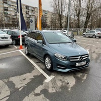 Photo taken at Volkswagen Аксель-Сити Юг by Pavel V. on 11/13/2021