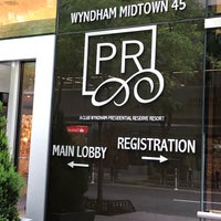 Foto scattata a Wyndham Midtown 45 At New York City da Sonny F. il 5/20/2019