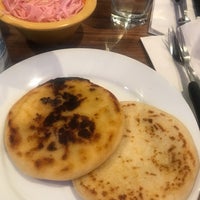 Photo taken at Mi Pequeño El Salvador Restaurant by Zorana on 4/26/2018