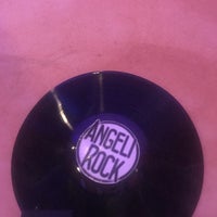 รูปภาพถ่ายที่ Angeli Rock โดย Ivelina D. เมื่อ 12/16/2017