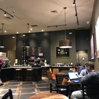 3/13/2019 tarihinde Al B.ziyaretçi tarafından Peet&amp;#39;s Coffee &amp;amp; Tea'de çekilen fotoğraf