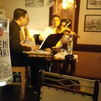 Foto diambil di Eski Usül Meyhane oleh Özge C. pada 3/25/2016