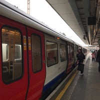 Photo taken at Platform 4 by Gordon P. on 3/11/2017