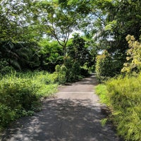 Photo taken at one-north Park: Biopolis by Cheen T. on 6/29/2020
