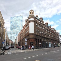 Photo taken at Spitalfields by Cheen T. on 8/3/2017