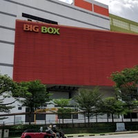 Photo taken at Big Box by Cheen T. on 1/11/2019