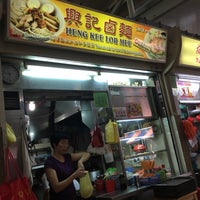 Photo taken at Heng Kee Lor Mee 興記鹵麵 by Cheen T. on 9/15/2016