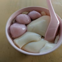 Photo taken at Rochor Beancurd House by Cheen T. on 2/14/2019