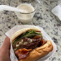 Photo taken at Joe&amp;#39;s Burgers by Bill W. on 5/30/2022