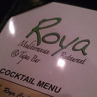 Das Foto wurde bei Roya Mediterranean Restaurant and Tapas Bar von Cameron C. am 6/29/2014 aufgenommen