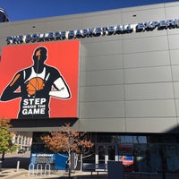 Снимок сделан в The College Basketball Experience пользователем Chris D. 10/16/2017