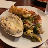 Photo taken at Uno Pizzeria &amp;amp; Grill - Ellicott City by Debbi O. on 10/12/2019