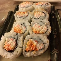 Foto diambil di Sushi Ya oleh Mike M. pada 7/3/2016