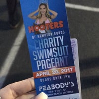 Foto tirada no(a) Peabody&#39;s Nightclub por Cassidy W. em 4/21/2017